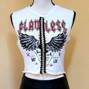 Chic Rock-n-Roll 'Flawless' crop tee ~L